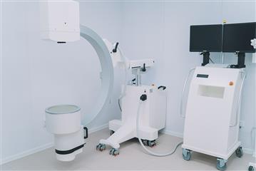 В Кировский центр онкологии в рамках нацпроекта "Здравоохранение" поступил новый аппарат для проведения брахитерапии