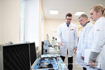 Алексей Русских осмотрел новое оборудование в Ульяновском центре специализированных видов медпомощи