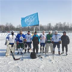 В Казанском ГМУ впервые состоялись соревнования по фиджитал-хоккею