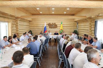 Губернатор Пензенской области обсудил с пензенскими аграриями перспективы развития отрасли 