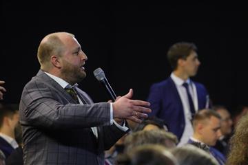 Глеб Никитин поддержал проект строительства молочной фермы и сыроварни