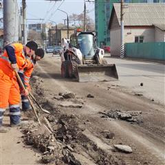 В Энгельсе приступили к ремонту улицы Калинина в рамках национального проекта "Безопасные качественные дороги"