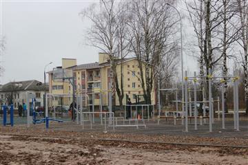 Сквер Победы открылся после благоустройства в р. п. Гидроторф