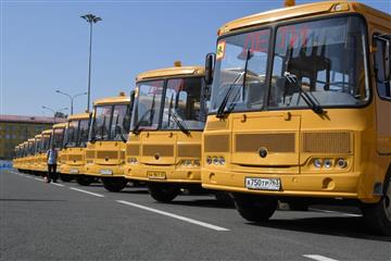 Школы в Самарской области получили 69 новых автобусов