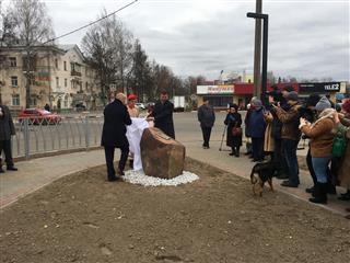 Комсомольская площадь преобразилась в Выксе благодаря нацпроекту "Жилье и городская среда"