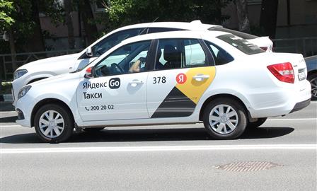 В самарском аэропорту и на вокзалах ограничат работу такси