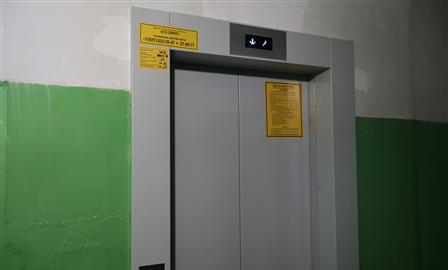 Более 100 старых лифтов заменили в 2026 году в многоэтажных домах Ульяновска и Димитровграда