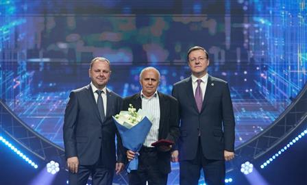 Дмитрий Азаров поздравил сотрудников "Тольяттиазота" с 45-летием компании