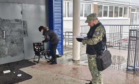 В Пермском крае подросток напал на учителя с ножом, женщина погибла 