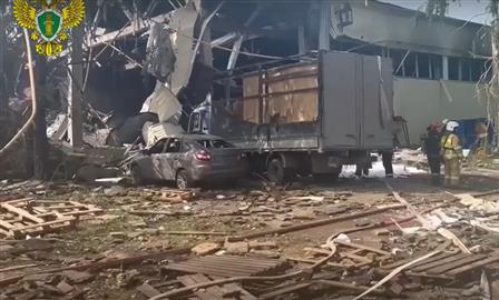 Появились видеокадры последствия взрыва на парафиновом заводе в Башкирии 