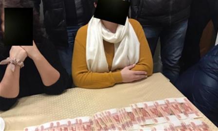 Экс-депутату из Чапаевска вынесли приговор за "заказ" мужа киллеру