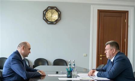 Евгений Солнцев предложил замминистра строительства РФ Валерию Леонову представлять Оренбуржье в Госдуме