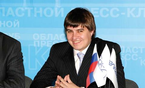 Директор МП «Самарагорсвет» Алексей Офицеров требует придать его предприятию форму автономного учреждения, чтобы получать бюджетные субсидии вне конкурса