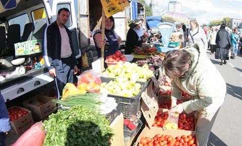 Региональный минсельхоз планирует
сбить цены на продовольственные
продукты за счет импорта
