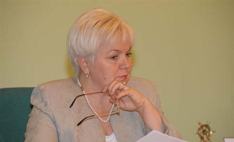 Для Галины Хабаровой, как и для других кандидатов, депутатское кресло - лишь ступень к посту градоначальника