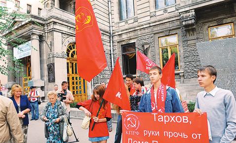 Политические силы Самары напомнили о себе серией пикетов против местной власти
