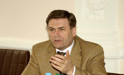 О том, что компании Бориса Ардалина предъявлен судебный иск, экс-министр транспорта Самарской области узнал, находясь за границей