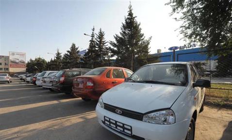 Кризис и российское правительство помогли отечественному автопрому нарастить долю на внутреннем рынке