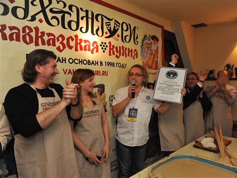 В Самаре установили новый мировой рекорд по приготовлению сациви