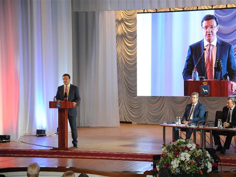 Дмитрий Азаров официально сложил с себя полномочия главы Самары