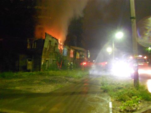 В Самаре на ул. Урицкого седьмой раз за год горел деревянный дом