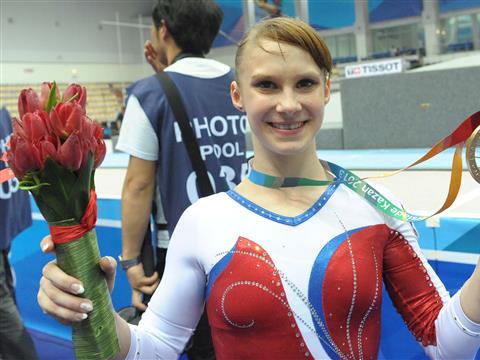  Самарская гимнастка Анна Дементьева завоевала "золото" на Универсиаде в Казани 