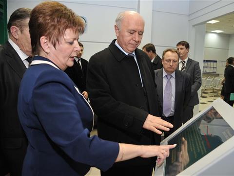 Николай Меркушкин представил нового руководителя реготделения Пенсионного фонда РФ 