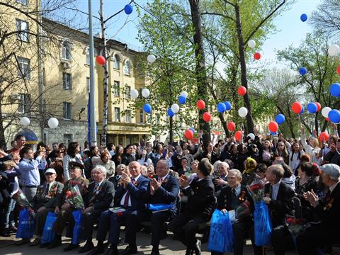 В Самаре на пр. Металлургов прошла акция, посвященная 70-ой годовщине Победы