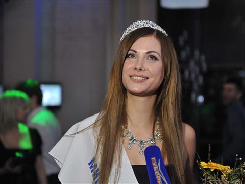 Победительницей конкурса "Мисс Самара-2014" стала Елена Петрова