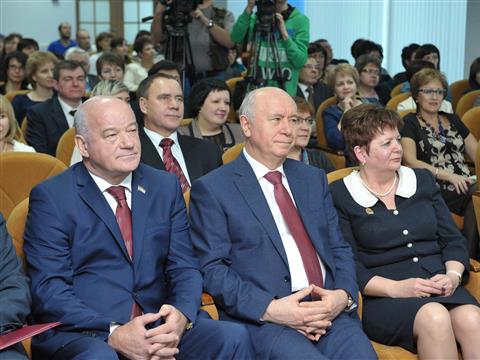 Николай Меркушкин  поздравил  с юбилеем сотрудников Самарского отделения ПФР