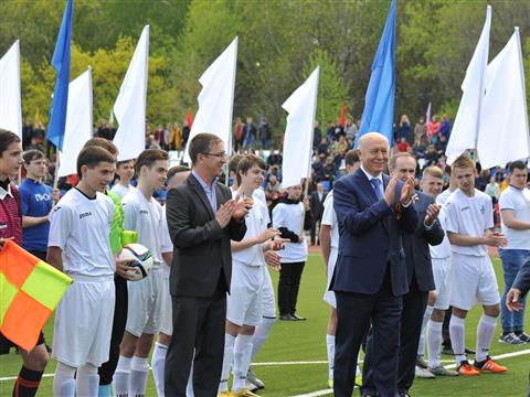 Торжественная церемония открытия после капитальной реконструкции стадиона "Нефтяник"