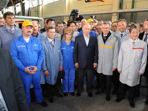 Владимир Путин дал старт серийному производству Lada Largus 