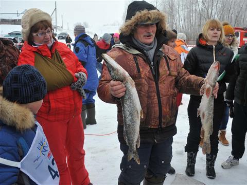 В Екатериновке состоялся фестиваль зимней рыбалки и отдыха "FishKa2016"