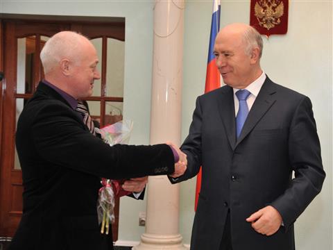 Заслуженные жители региона получили госнаграды и знаки отличия от губернатора Николая Меркушкина
