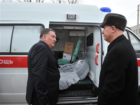 Николай Меркушкин посетил детскую городскую больницу Чапаевска