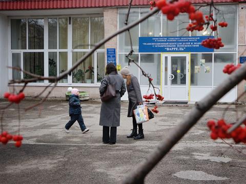 В реабилитационном центре "Варрель" помогают детям с нарушением слуха