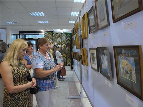 В Самаре открылась выставка питерских художников "Большое искусство в мини-формате"