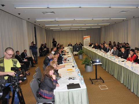 Сызранский НПЗ отчитался об итогах деятельности за 2013 год на "круглом столе" "Роснефти"