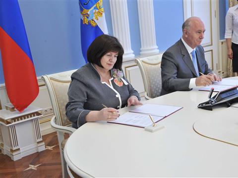 Николай Меркушкин и Наталья Якунина подписали соглашение