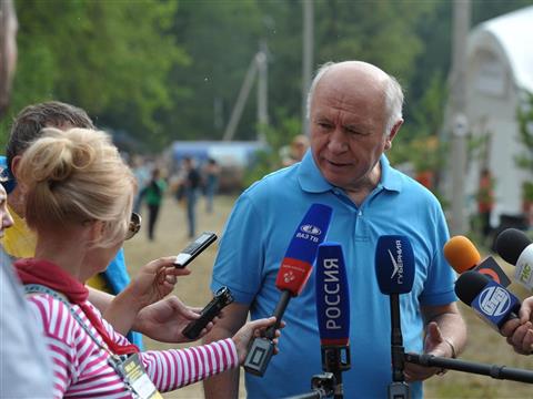 Николай Меркушкин посетил Грушинский фестиваль