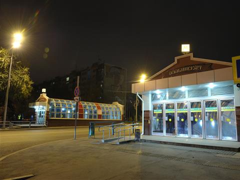 Ночью на станции метро "Алабинская" "сошел с рельсов поезд"