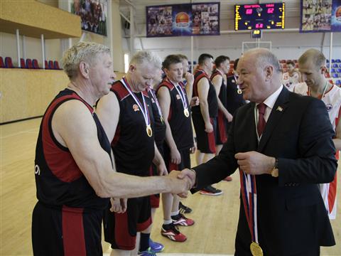 Ветераны самарского баскетбола сыграли с командой из Севастополя в рамках Кубка дружбы