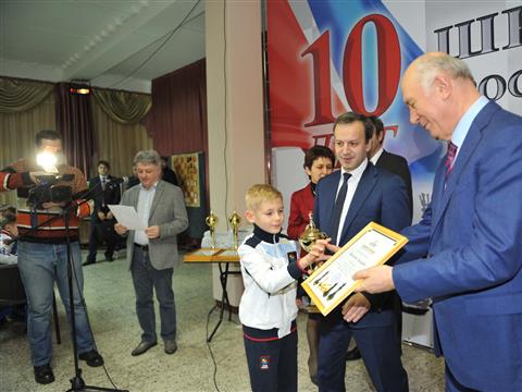 Аркадий Дворкович и Николай Меркушкин отметили юных шахматистов страны