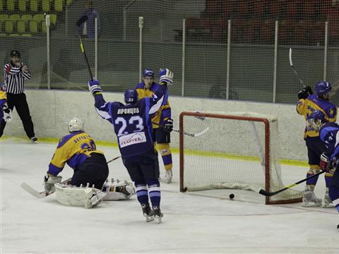 В Самаре хоккеисты ЦСК ВВС в двух матчах четвертьфинала РХЛ дивизиона «Запад» обыграли «Брянск» - 2:1 и 3:0