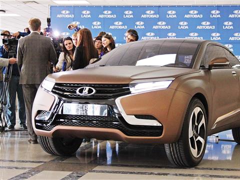 АвтоВАЗ презентовал Lada XRAY в Тольятти