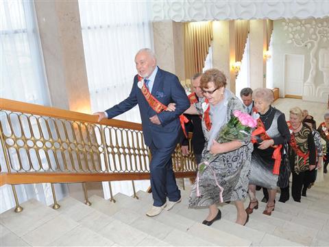 Ветераны "Прогресса" отметили юбилейные свадьбы