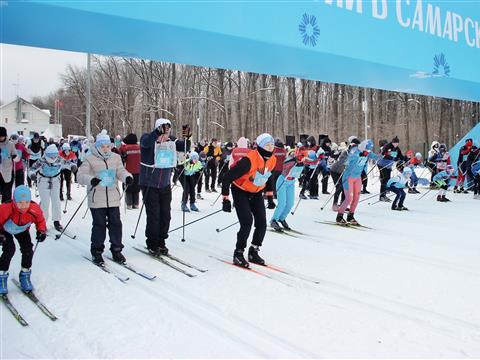 8000 жителей Самарской области вышли на старт "Лыжни России"