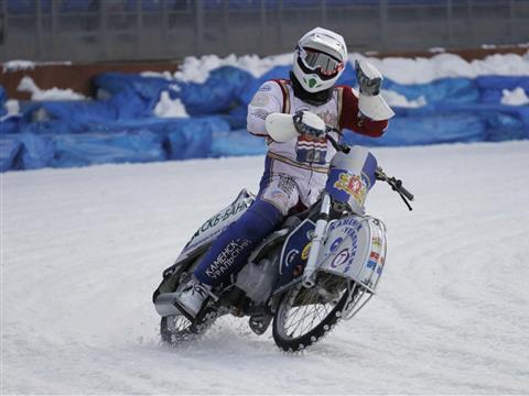 "Мега-Лада" взяла серебро командного чемпионата России по мотогонкам на льду