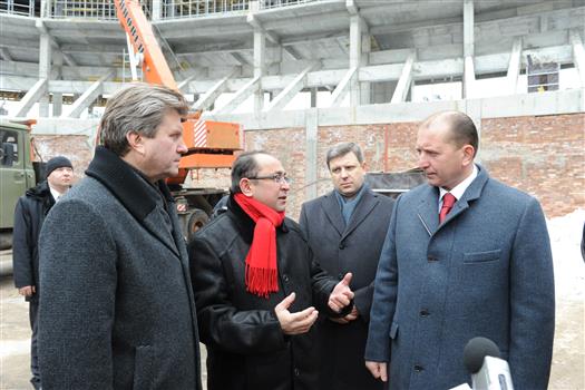 Владимир Артяков посетил строящийся спорткомплекс "Лада-Арена"