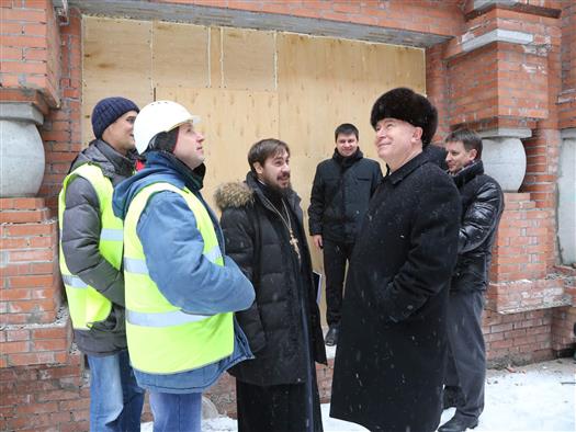 Губернатор оценил ход строительства православного института в Тольятти 